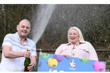 லொட்டரி எப்படி வாங்கினால் பரிசு கிடைக்கும்? வெற்றி பெறுவது எப்படி? சில தந்திர தகவல்கள்