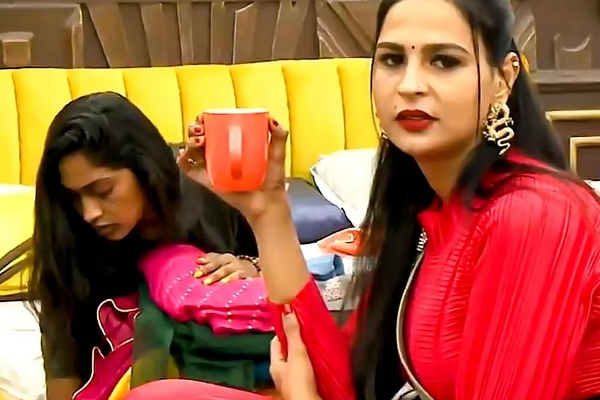 பிக்பாஸ் வீட்டிலிருது நமீதா வெளியேற்றப்பட்ட காரணம் இதுவா? வெளியான பகீர் தகவல் | Namitha Was Evicted From The Big Boss House பிக்பாஸ் வீட்டிலிருது நமீதா வெளியேற்றப்பட்ட காரணம் இதுவா? வெளியான பகீர் தகவல் | Namitha Was Evicted From The Big Boss House