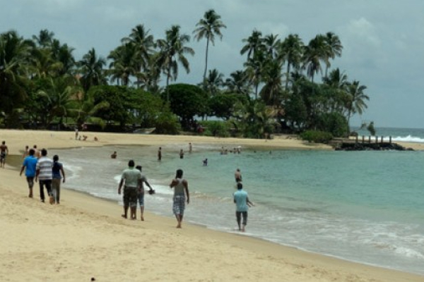 ஹிக்கடுவையில் கடலில் மூழ்கி கடற்படை அதிகாரி பலி | The Navy Lifeguards Drowned