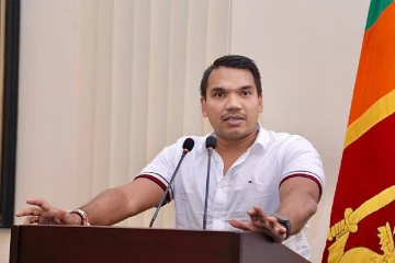 දැන් තියෙන්නේ පොකැට් කාරයන්ගේ ආණ්ඩුවක් නාමල්ගෙන් ආණ්ඩුවට බරපතල චෝදනා