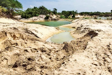 சட்டவிரோத மணல் அகழ்வை கட்டுப்படுத்த நடவடிக்கை எடுக்குமாறு ஜனாதிபதிக்கு கடிதம் (Photos)