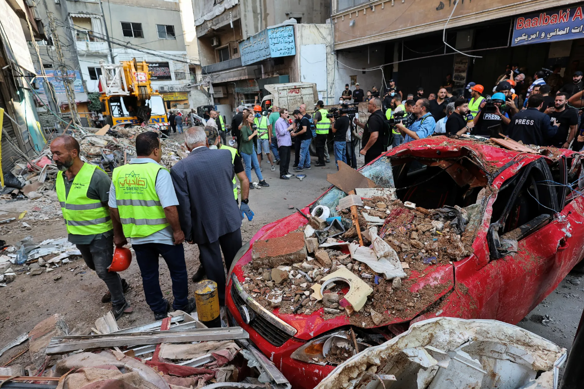 இஸ்ரேல் தொடர் தாக்குதல்; லெபனானில் 3 இலட்சத்திற்கும் அதிகமானோர் இடம்பெயர்வு | Israel Attacks 300 000 Displaced In Lebanon