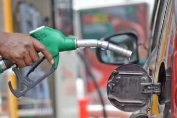 மீண்டும் எரிபொருள் விலையேற்றத்திற்கு அனுமதி கோரும் பெற்றோலியக் கூட்டுத்தாபனம்