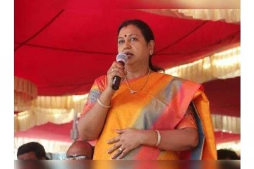 வாக்குக்கு பணம் கொடுத்தால் தங்கம் கேளுங்கள் - பிரேமலதா விஜயகாந்த் அறிவுரை