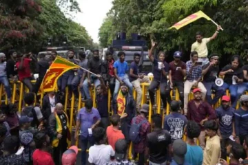 மஹிந்த பதவி விலகினாலும் காலி முகத்திடலில் ஆர்ப்பாட்டம் தொடரும்!