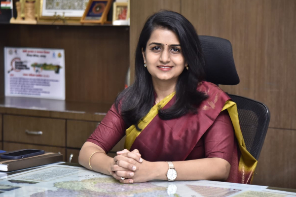 Cleared UPSC In First Attempt who is Saumya Sharma