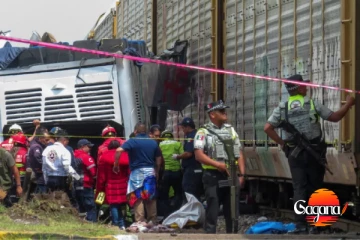 මෙක්සිකෝවේ බිහිසුණු අනතුරක්, 10 දෙනෙක් මරුට, 41 ට තුවාල