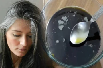 நரைமுடியை நிரந்தரமாக கருப்பாக்க உதவும் மூலிகை எண்ணெய்.., எப்படி தயாரிப்பது?