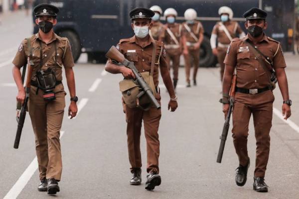 நாடளாவிய ரீதியில் 716 பேர் கைது! | 716 People Arrested Islandwide