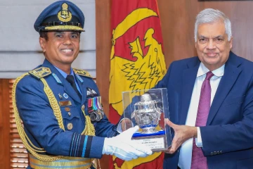 புதிய விமானப்படை தளபதி - சிறிலங்கா அதிபர் சந்திப்பு