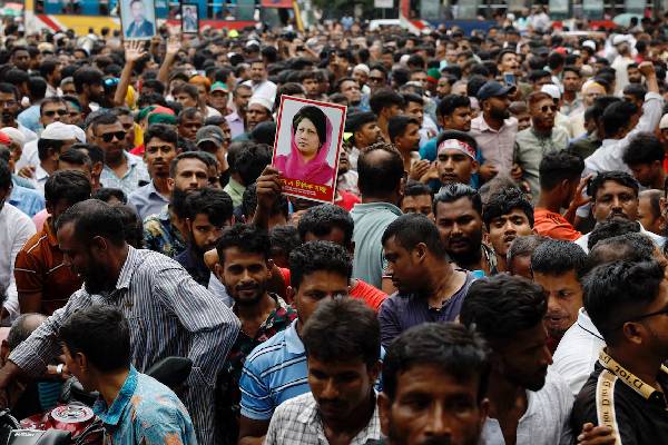 வங்கதேசத்தின் முதல் பெண் பிரதமர் ஜியா காலமானார் | Bangladesh First Woman Pm Died