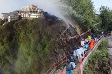 சிவனொளிபாதமலை சென்ற வெளிநாட்டு பயணிக்கு நேர்ந்த கதி