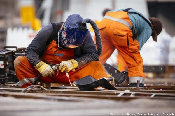 ஜேர்மனியில் புலம்பெயர்ந்தோருக்கு மகிழ்ச்சியை ஏற்படுத்தும் ஒரு அறிவிப்பு | Germany Plans To Job For Asylum Seekers ஜேர்மனியில் புலம்பெயர்ந்தோருக்கு மகிழ்ச்சியை ஏற்படுத்தும் ஒரு அறிவிப்பு | Germany Plans To Job For Asylum Seekers
