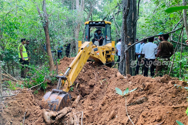 தமிழர் பகுதியில் செயலிழந்த நிலையில் வெடி பொருட்கள் மீட்பு(Video) | Recovery Of Detonated Explosives In Tamil Area