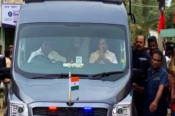 புதிய சொகுசு கார் வாங்கிய எடப்பாடி பழனிசாமி - விலை இத்தனை லட்சமா?