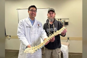 கனடாவில் மருத்துவர் ஒருவரின் அரிய சாதனை