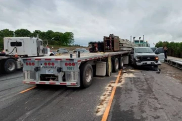 கனடாவில் விபத்தில் சிக்கியவர்கள் செய்த மோசமான செயல்