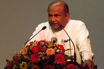 அரச சொத்துக்களை கொள்ளையிடும் ஆளும் கட்சியின் அரசியல்வாதிகள்: கடும் அதிருப்தியில் மகிந்த யாப்பா அபேவர்தன