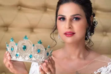 நமிதாவை போல் பிக் பாஸ் 6ல் மற்றொரு திருநங்கை.. இவரும் மாடல் அழகி தானாம்