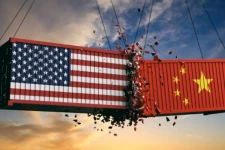 அமெரிக்காவை பின்னுக்குத் தள்ளிவிடும் சீனா; 2028 இல் உலகின் முன்னனி நாடு இதுதான்