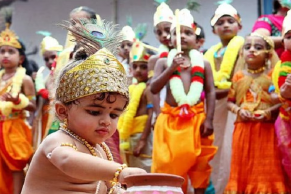 2025 கிருஷ்ண ஜெயந்தி: பூஜை செய்ய உகந்த நேரம் | 2025 Krishna Jeyanthi Pooja Timing In Tamil