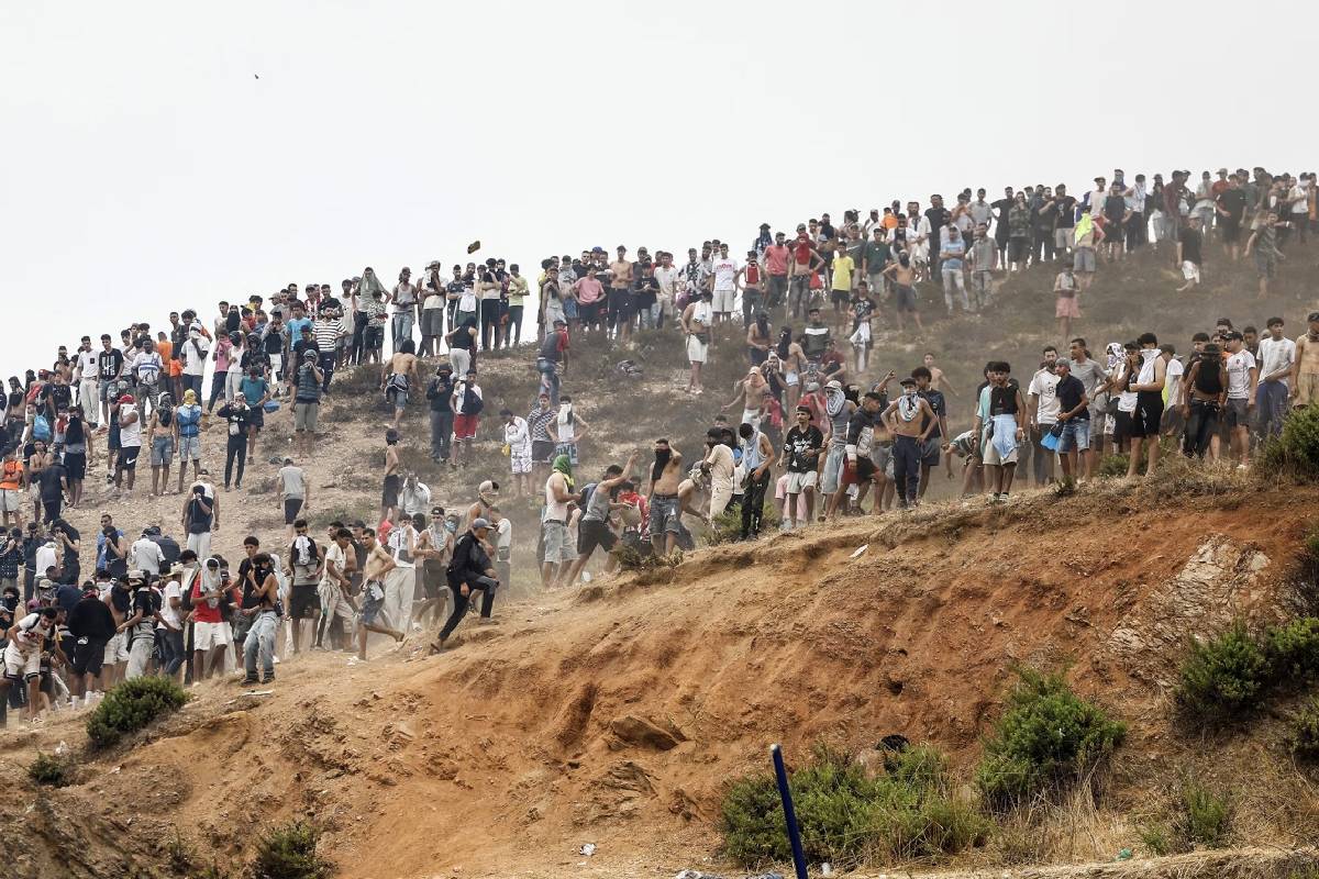 ஸ்பெயினுக்குள் நுழைய முயன்ற 67 புலம்பெயர்ந்தோர் பலி | 67 Migrants Killed Trying To Enter Spain ஸ்பெயினுக்குள் நுழைய முயன்ற 67 புலம்பெயர்ந்தோர் பலி | 67 Migrants Killed Trying To Enter Spain