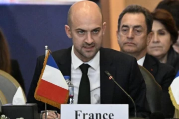 அமெரிக்காவின் கரீபியன் தீவுகளின் விவகாரம் ; பிரான்ஸ் குற்றச்சாட்டு