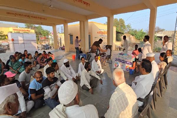 இந்தியாவிற்கே வழிகாட்டியாக மாறிய சாதி(தீ)யற்ற ஒரே கிராமம்! எதுன்னு தெரியுமா? | Maharashtras Soundala Becomes Caste Free Village