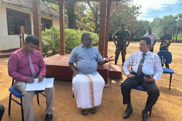 குருக்கள்மடம் கலைவாணி வித்தியாலய காணியை விடுவிப்பதற்கு இராணுவம் இணக்கம் | Army Agrees To Release Gurukklamadam Land