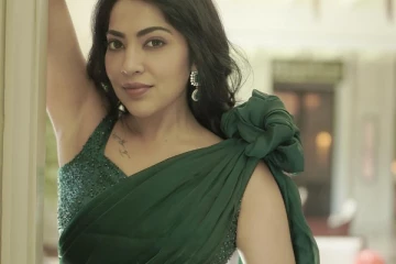 VJ ரம்யா சேலையில் அழகிய போட்டோஷூட்VJ ரம்யா சேலையில் அழகிய போட்டோஷூட்