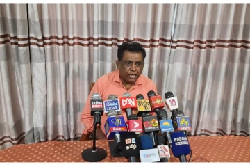 இரட்டை வேடம் போடும் நடிகர் சரத் பொன்சேகா : சஜித்தின் கல்வி நிலை என்ன என்று தெரியுமா? சிவாஜிலிங்கம் ஆவேசம்
