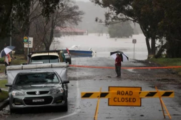 வெளிநாடொன்றில் பரிதாபமாக உயிரிழந்த 9 வயது சிறுமி உட்பட 10 பேர்!