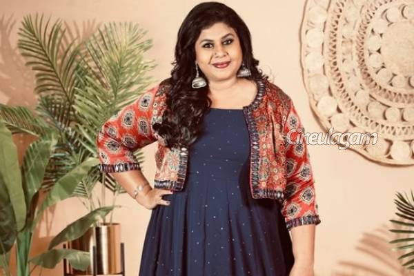 மருத்துவமனையில் அனுமதிக்கப்பட்டுள்ள பிரபல நடிகை விசித்ரா... என்ன ஆனது? | Popular Actress Vichithra Admitted In Hospital