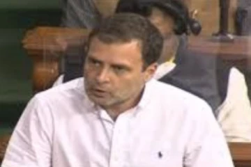 நாம் இருவர், நமக்கு இருவர் என்ற பாணியில் நாட்டை 4 பேர் ஆட்சி செய்கின்றனர்- மக்களவையில் ராகுல் பேச்சு!