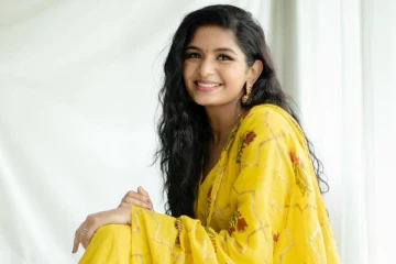 நடிப்பை விட்டுவிட்டு டாக்டர் வேலையை தொடங்கிய அதிதி ஷங்கர்! புகைப்படத்துடன் இதோ