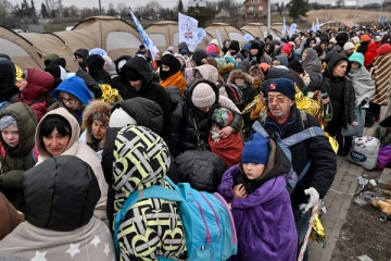 உக்ரைனின் அகதிகளுக்கு உதவிக்கரம் நீட்டிய அமெரிக்கா