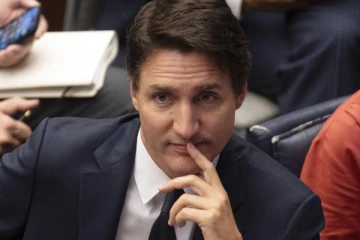 மன்னிப்பு கோரிய பிரதமர் ஜஸ்டின் ட்ரூடோ