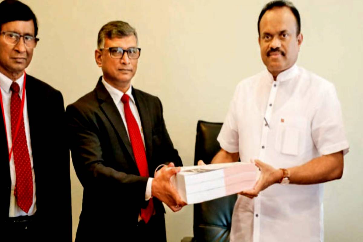 அரசாங்கத்தின் ஊழல் குற்றச்சாட்டுக்களை மூடி மறைப்பதற்காகவே இந்த முயற்சி..! முன்னாள் பிரதி சபாநாயகர் குற்றச்சாட்டு | Ajith Rajapaksa Denies His Allegations அரசாங்கத்தின் ஊழல் குற்றச்சாட்டுக்களை மூடி மறைப்பதற்காகவே இந்த முயற்சி..! முன்னாள் பிரதி சபாநாயகர் குற்றச்சாட்டு | Ajith Rajapaksa Denies His Allegations