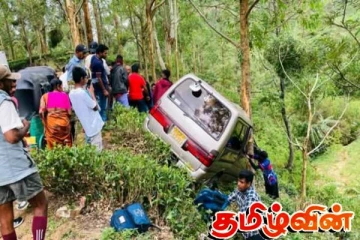 பாடசாலை மாணவர்களை ஏற்றிச் சென்ற வான் விபத்து! மூவர் வைத்தியசாலையில்...
