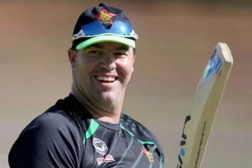 பிரபல கிரிக்கெட் ஜாம்பவான் 8 ஆண்டுகள் கிரிக்கெட் போட்டிகளில் பங்கேற்க தடை! அவர் செய்த குற்றம் என்ன?