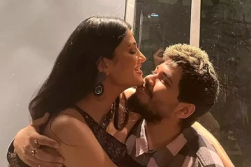 காதலனுடன் எல்லை மீறி கொஞ்சி விளையாடும் ஸ்ருதி ஹாசன்.. காறித்துப்பும் நெட்டிசன்கள்!