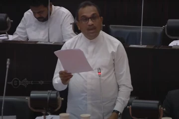 ඉන්ධන ප්‍රශ්ණේ හෙට විසදනවා - QR කේතය අමාරු නිසයි අංක තහඩුවට තෙල් දෙන්නේ - ඇමති බිමල්ගෙන් පැහැදිලි කිරීමක්