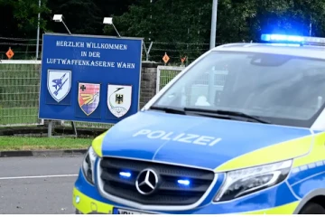 ஜேர்மனியில் திடீரென சீல் வைக்கப்பட்ட ராணுவ தளம்., தண்ணீரில் நாசவேலை குறித்து விசாரணை