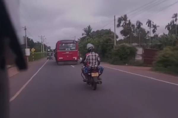 யாழ்.மக்களுக்கு மரண பயத்தை காட்டிய இ.போ.ச பேருந்து! | The Ibsa Bus That Showed Fear Death People Jaffna