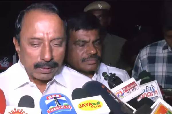 மன்னிப்பு கேட்ட செங்கோட்டையன் - சர்ச்சை பேச்சால் வருத்தம்! | Sengottaiyan Apologises Udhayakumar Mom Dead