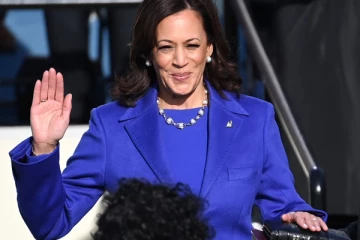 விபத்தில் சிக்கிய அமெரிக்க துணை அதிபர் கமலா ஹாரிஸ் கார்