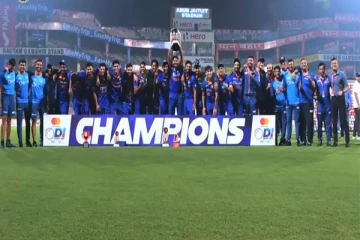 அவுஸ்திரேலியாவின் 19 ஆண்டு கால சாதனையை சமன் செய்த இந்திய அணி