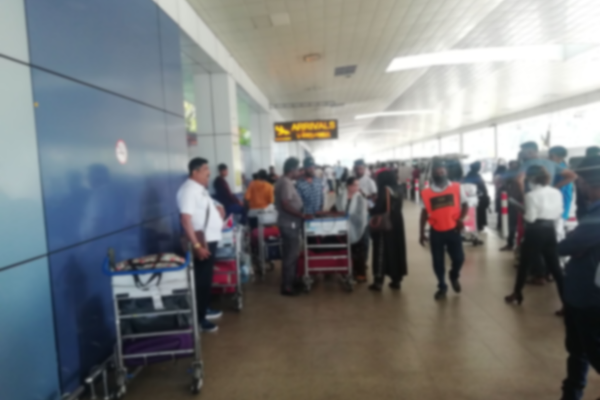 குவைத்தில் இருந்து நாட்டுக்கு அனுப்பப்பட்ட 52 பேர்!(Photos) | 52 People Sent To The Country In Kuwait