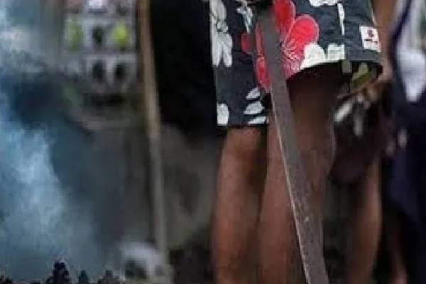 யாழில் இடம்பெற்ற வாள்வெட்டு சம்பவத்தில் ஒருவர் படுகாயம்! | One Person Seriously Injured Sword Attack Jaffna