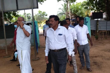 முல்லைத்தீவு மீனவர்களுக்கும், நாடாளுமன்ற உறுப்பினர் சுமந்திரனுக்குமிடையில் சந்திப்பு